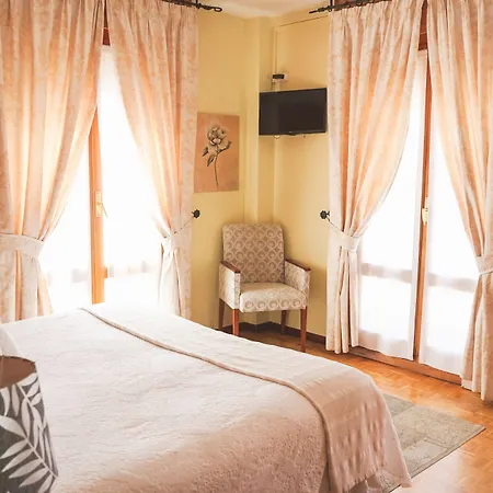 Guest house Docar 2*